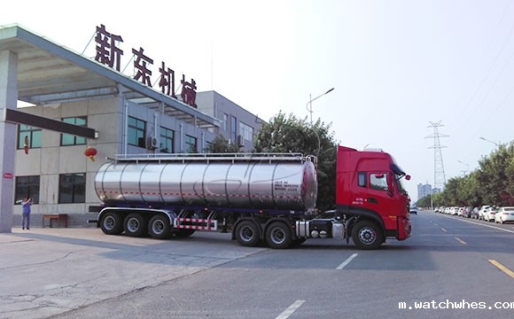 河北30吨<a href=/ target=_blank class=infotextkey>奶罐车</a>今日交付客户