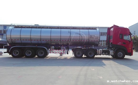 河北30吨<a href=/ target=_blank class=infotextkey>奶罐车</a>今日交付客户