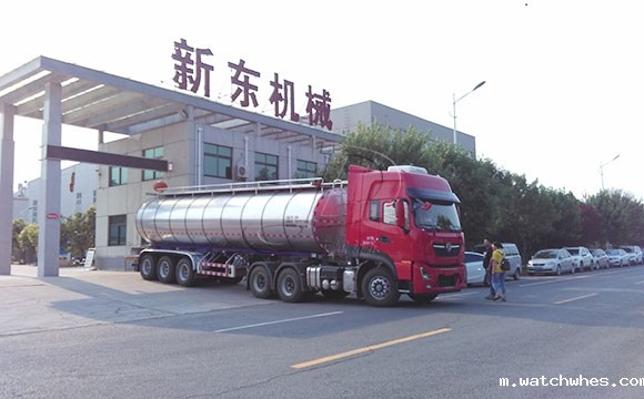 河北30吨<a href=/ target=_blank class=infotextkey>奶罐车</a>今日交付客户