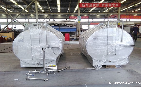 河南焦作客户订购的两台2吨制冷储奶罐发货