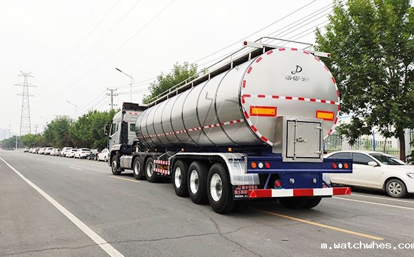 内蒙30立方9400半挂鲜牛<a href=/ target=_blank class=infotextkey><a href=/ target=_blank class=infotextkey>奶罐车</a></a>发货现场