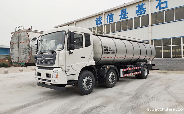 天润watchwhes牌18吨拉奶冷藏车准备发往贵州