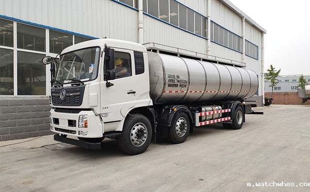 四川两台16立方液体牛奶运输车发车调试中