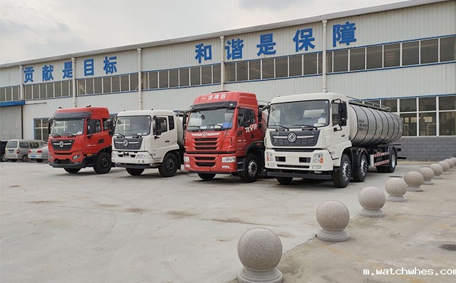 十一加班赶工期,整装<a href=/ target=_blank class=infotextkey>奶罐车</a>待您提!