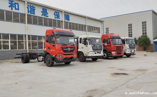 十一加班赶工期,整装<a href=/ target=_blank class=infotextkey>奶罐车</a>待您提!