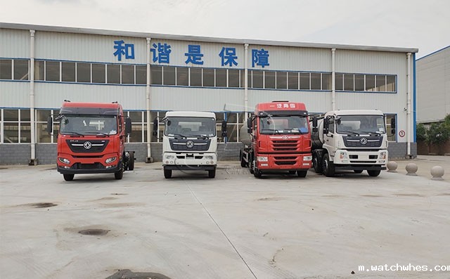 十一加班赶工期,整装<a href=/ target=_blank class=infotextkey>奶罐车</a>待您提!