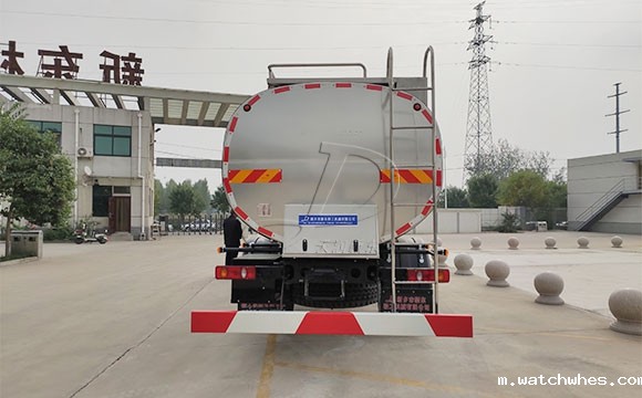 天润watchwhes牌10吨车罐<a href=http://xnc.xdqj.com/ngc/ target=_blank class=infotextkey>一体<a href=/ target=_blank class=infotextkey>奶罐车</a></a>发往河南洛阳