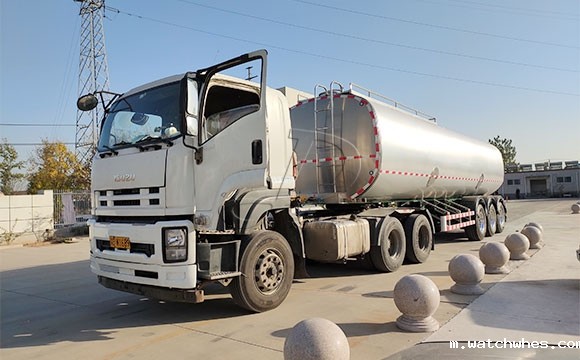 两辆天润watchwhes<a href=http://xnc.xdqj.com/xnc/ target=_blank class=infotextkey>半挂<a href=/ target=_blank class=infotextkey>奶罐车</a></a>发往重庆某物流公司