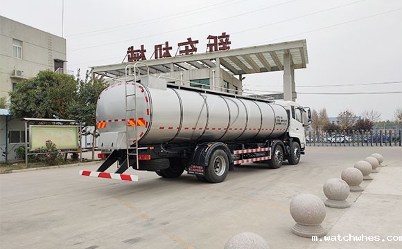 天润watchwhes牌16立方车罐<a href=http://xnc.xdqj.com/ngc/ target=_blank class=infotextkey>一体<a href=/ target=_blank class=infotextkey>奶罐车</a></a>发往河南南阳