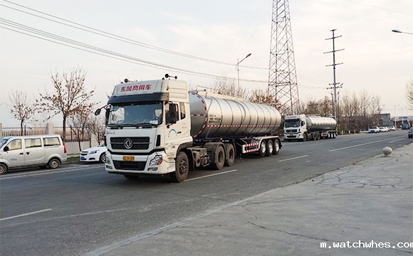 <a href=http://xnc.xdqj.com/xnc/ target=_blank class=infotextkey>半挂<a href=/ target=_blank class=infotextkey>奶罐车</a></a>