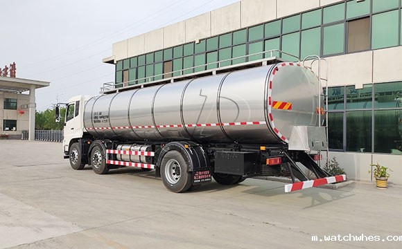 拉液体奶的不锈钢罐车