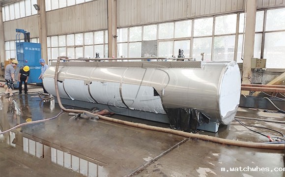 不锈钢车载牛奶运输罐