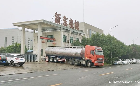 半挂不锈钢<a href=/ target=_blank class=infotextkey>奶罐车</a>