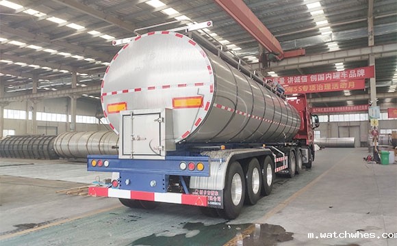 半挂不锈钢<a href=/ target=_blank class=infotextkey>奶罐车</a>