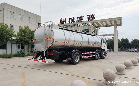 东风连体<a href=/ target=_blank class=infotextkey>奶罐车</a>
