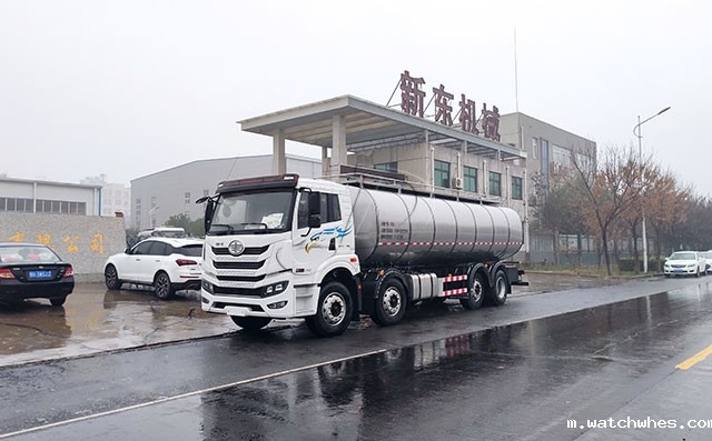 江苏20立方四轴车罐一体牛奶车冒雨发货