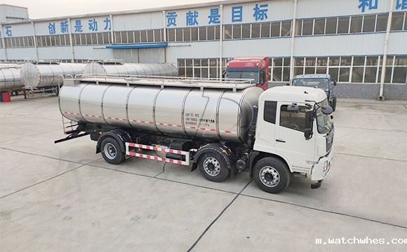 运输牛奶罐装车