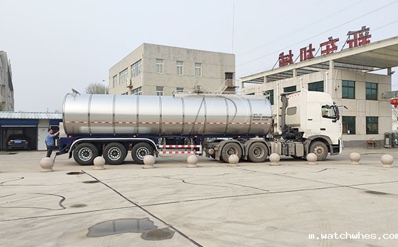 半挂鲜奶直通车