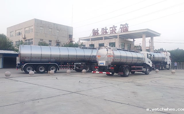 再走安徽两台34吨半挂奶罐车