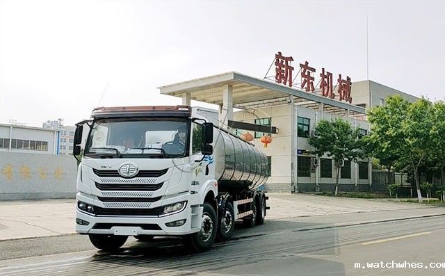 浙江前四后六20吨奶罐车顺利交付