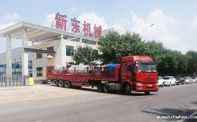 我公司3台1吨外贸制冷罐上海港走起!