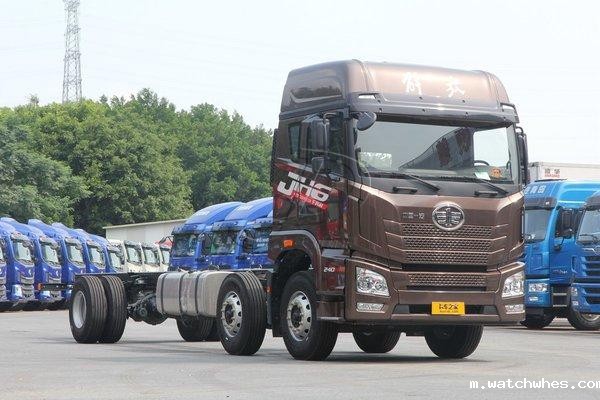 高速标载实用之选,三轴240马力解放JH6载货车