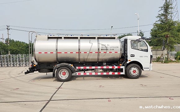多利卡小型鲜<a href=/ target=_blank class=infotextkey>奶罐车</a>