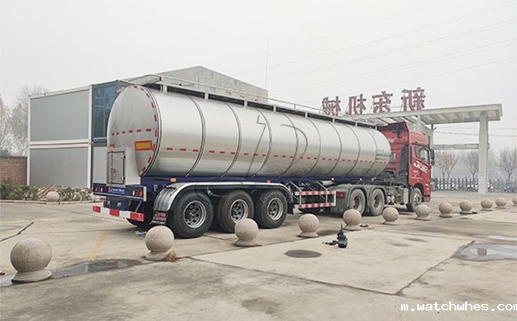 鲜奶运输半挂车