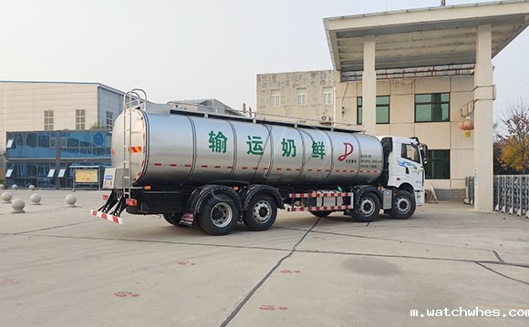 前四后六<a href=/ target=_blank class=infotextkey>奶罐车</a>