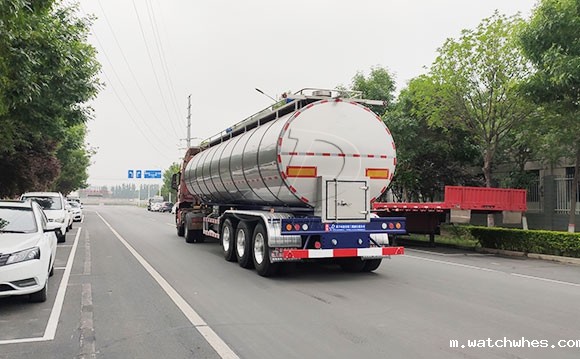 淀粉乳运输罐车