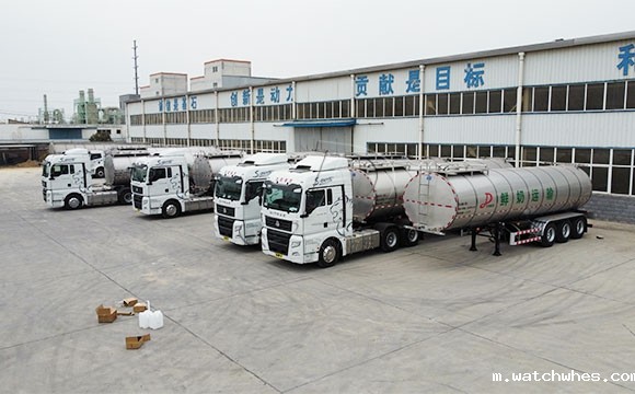 <a href=http://xnc.xdqj.com/xnc/ target=_blank class=infotextkey>半挂<a href=/ target=_blank class=infotextkey>奶罐车</a></a>