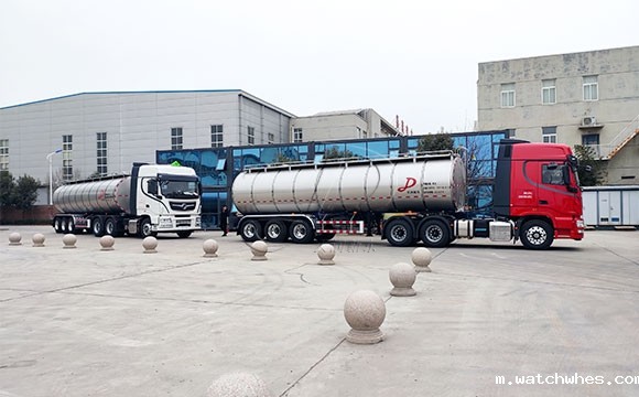 半挂牛奶运输专用车