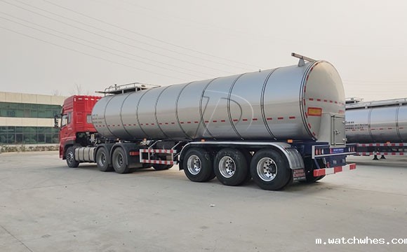 <a href=http://xnc.xdqj.com/xnc/ target=_blank class=infotextkey>半挂<a href=/ target=_blank class=infotextkey>奶罐车</a></a>