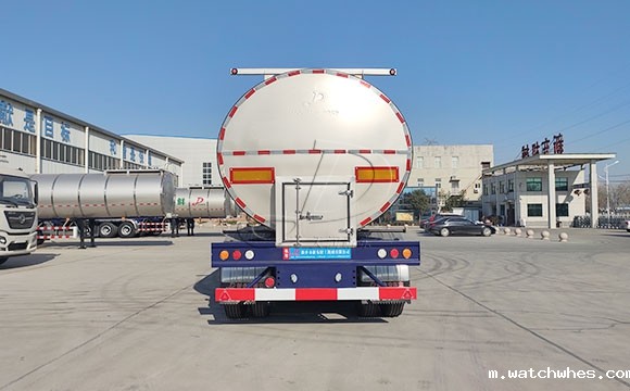 半挂鲜奶运输专用车