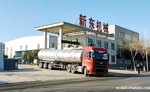 <a href=http://xnc.xdqj.com/xnc/ target=_blank class=infotextkey>半挂<a href=/ target=_blank class=infotextkey>奶罐车</a></a>