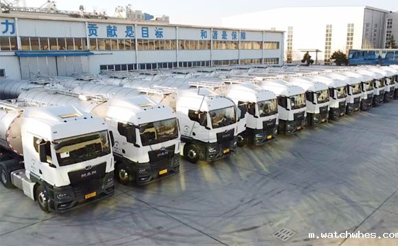 <a href=http://xnc.xdqj.com/xnc/ target=_blank class=infotextkey>半挂<a href=/ target=_blank class=infotextkey>奶罐车</a></a>