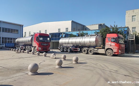 <a href=http://xnc.xdqj.com/xnc/ target=_blank class=infotextkey>半挂<a href=/ target=_blank class=infotextkey>奶罐车</a></a>