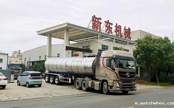 <a href=http://xnc.xdqj.com/xnc/ target=_blank class=infotextkey>半挂<a href=/ target=_blank class=infotextkey>奶罐车</a></a>