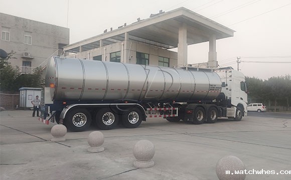 半挂鲜奶运输专用车