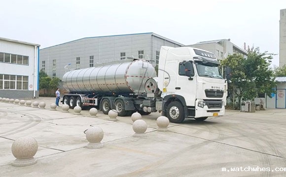 鲜奶运输半挂车