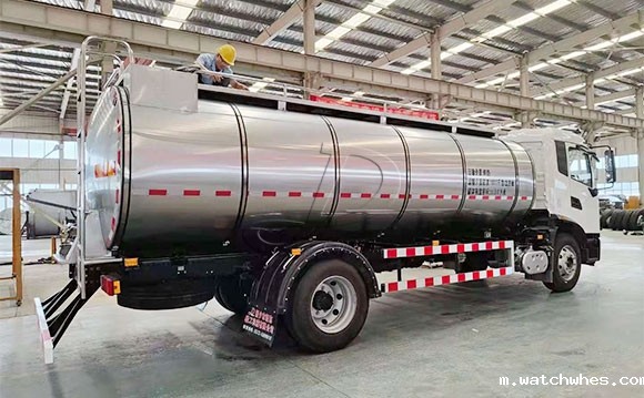 国六<a href=/ target=_blank class=infotextkey>奶罐车</a>