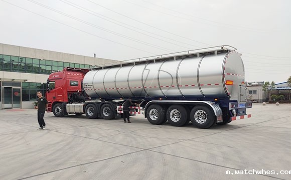 鲜奶运输槽罐车