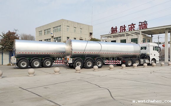 半挂鲜奶运输车