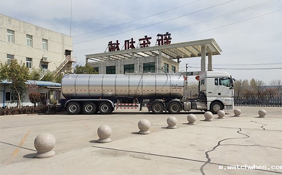生奶运输保温车