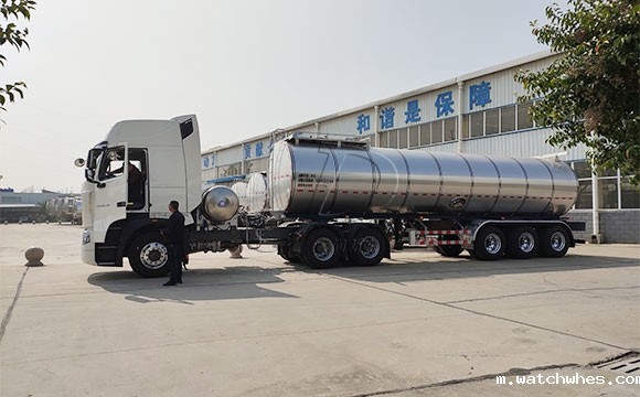 34吨半挂运奶车