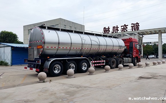 不锈钢运奶槽罐车