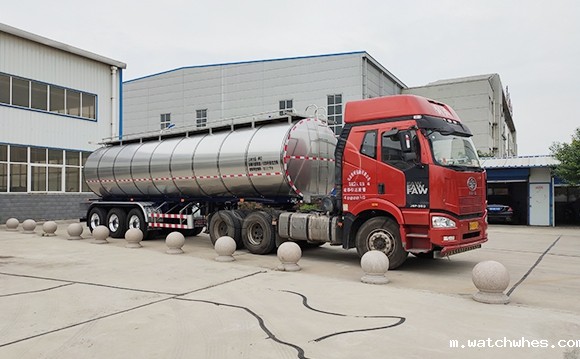 不锈钢运奶槽罐车