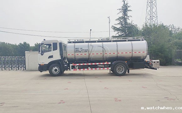 国六牛奶冷罐车
