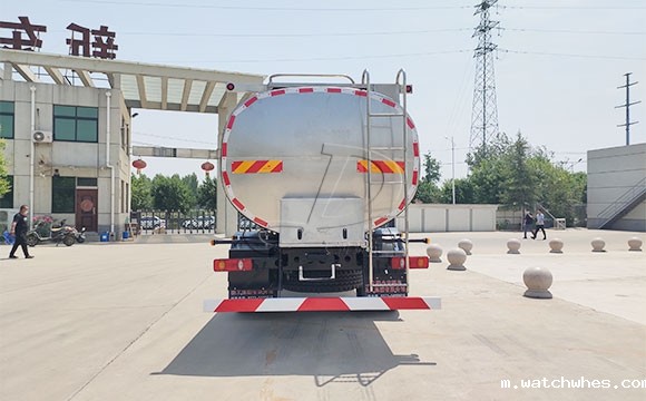 10吨运输牛奶车