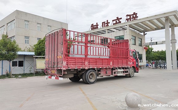 不锈钢保温运输罐